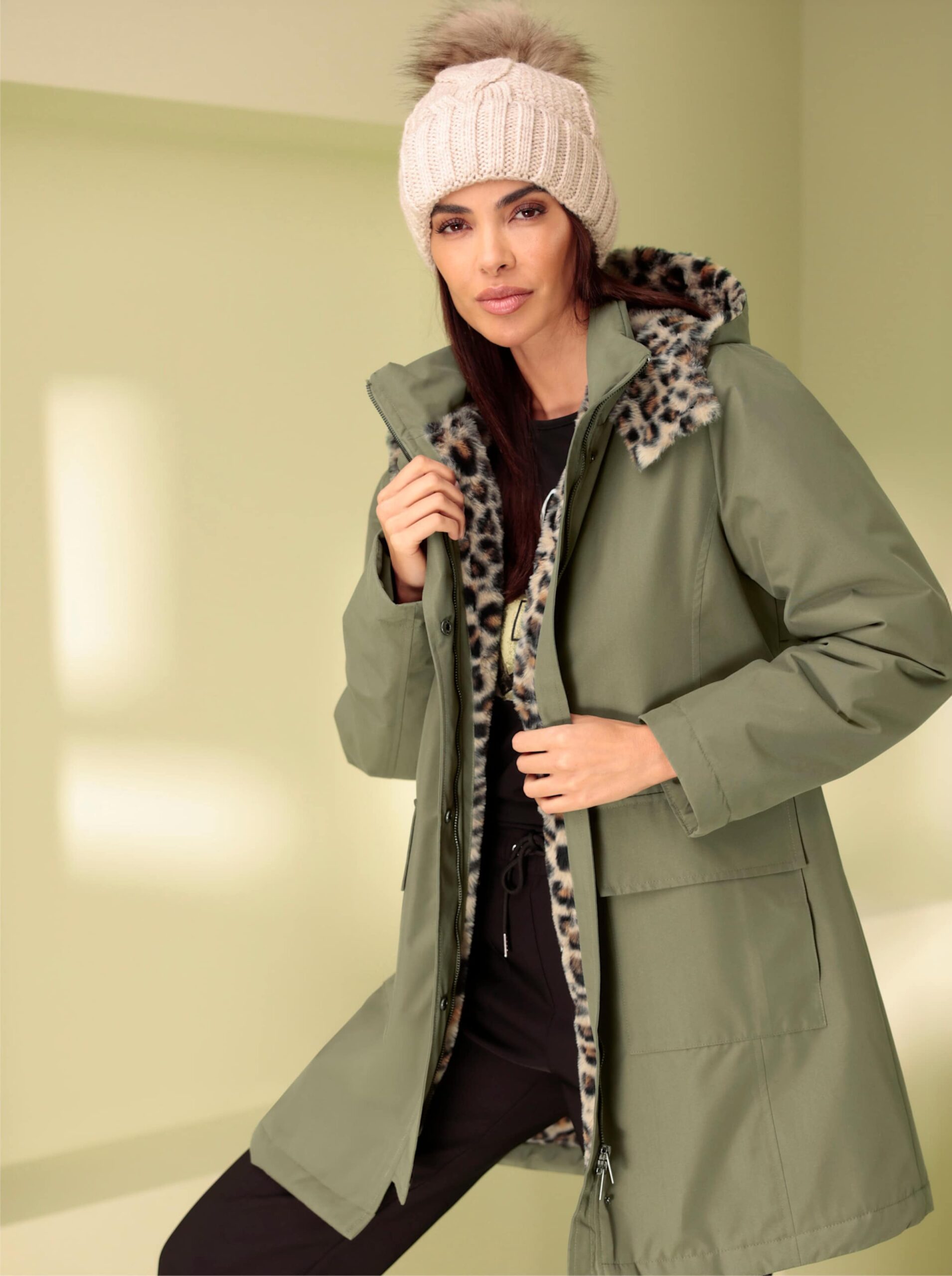 aussergewoehnliche-jacken-damen-932xlt.jpg